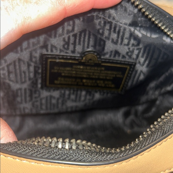 Kurt Geiger Brixton Quilted Camel Camera Bag 8.75”x 6.25”x 2.5” NWOT & Dust Bag - Picture 6 of 6